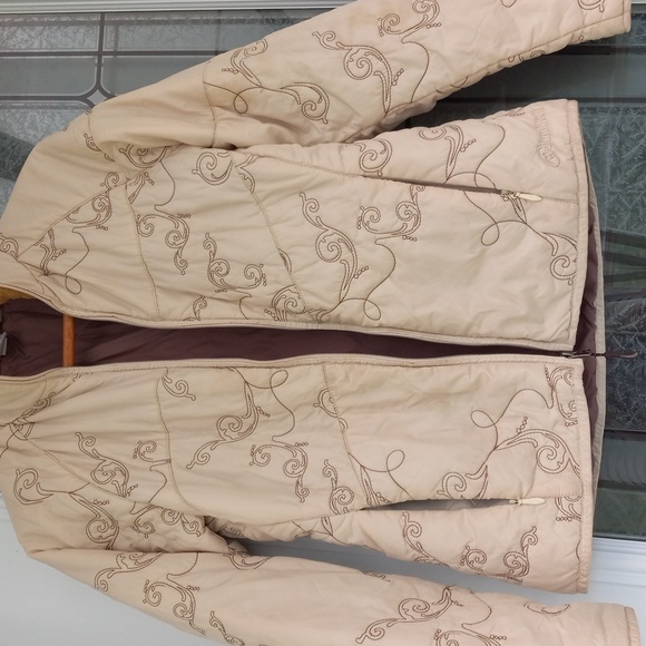 Cloudveil USA Primaloft Women's Lightweight Puffer Jacket Size M Excel. Cond. - Picture 2 of 16